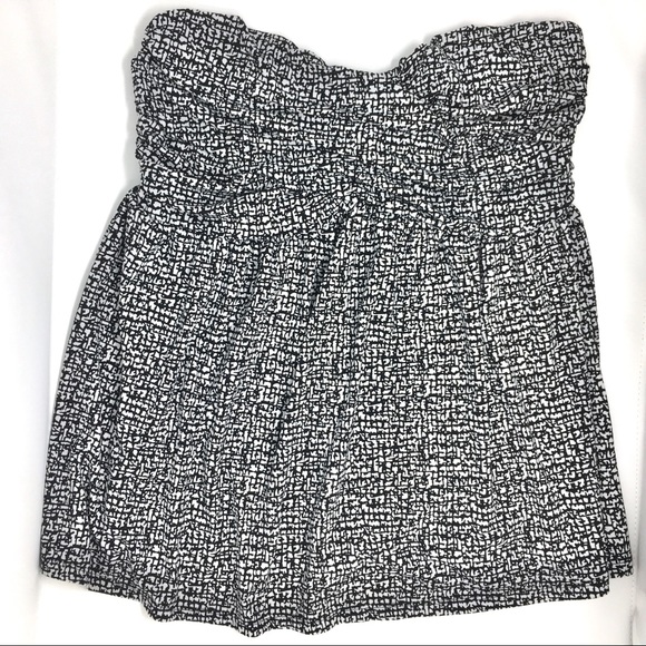 torrid Tops - Torrid strapless black white top size 1 / 1X